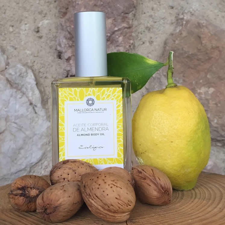 Organic almond body oil with lemon