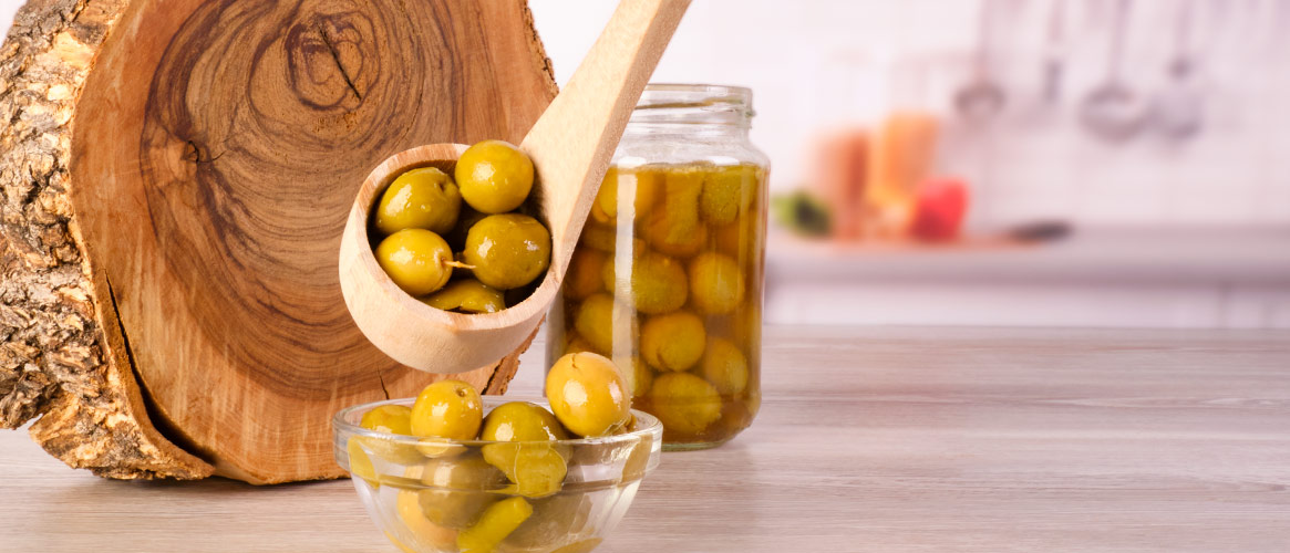 Louche pour olives en bois de hêtre