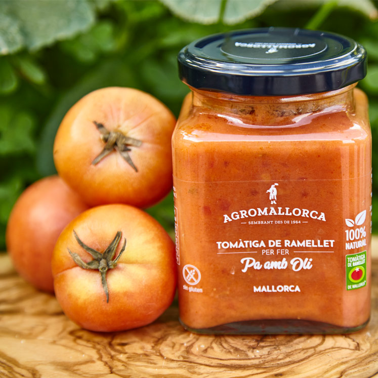 Pa amb Oli Ramallet tomatoes sauce
