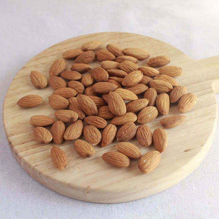 Bonany raw unpeeled almonds