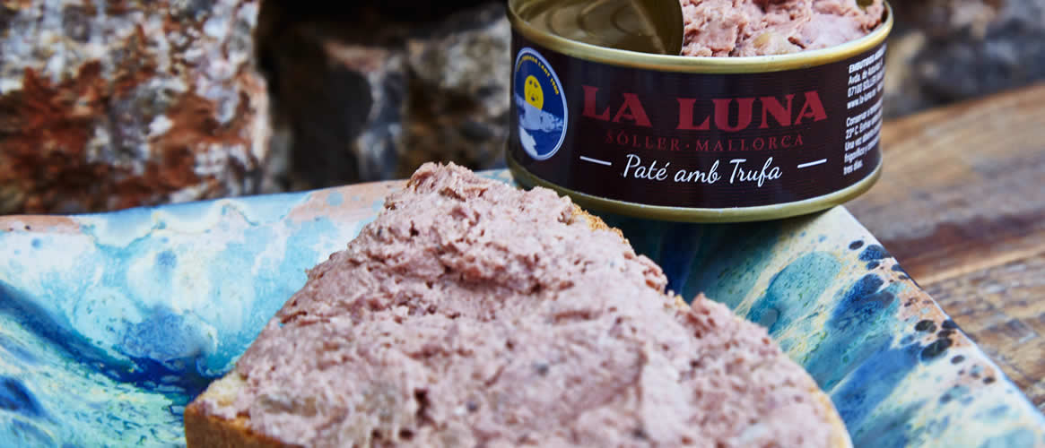 La Luna Liver paté with truffles